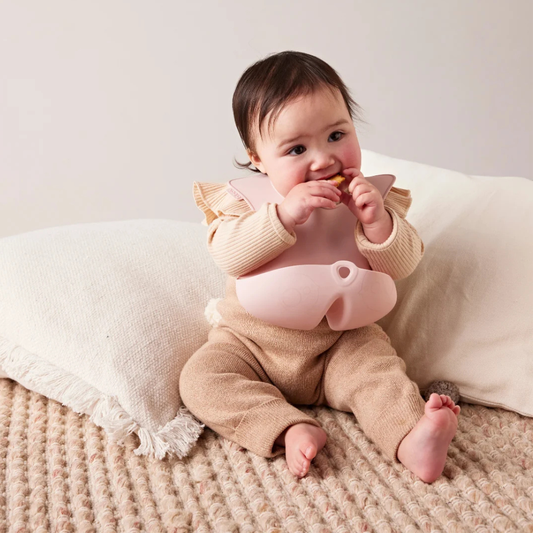 Komplet za hranjenje dojenčka roza – silikonski set za uvajanje goste hrane